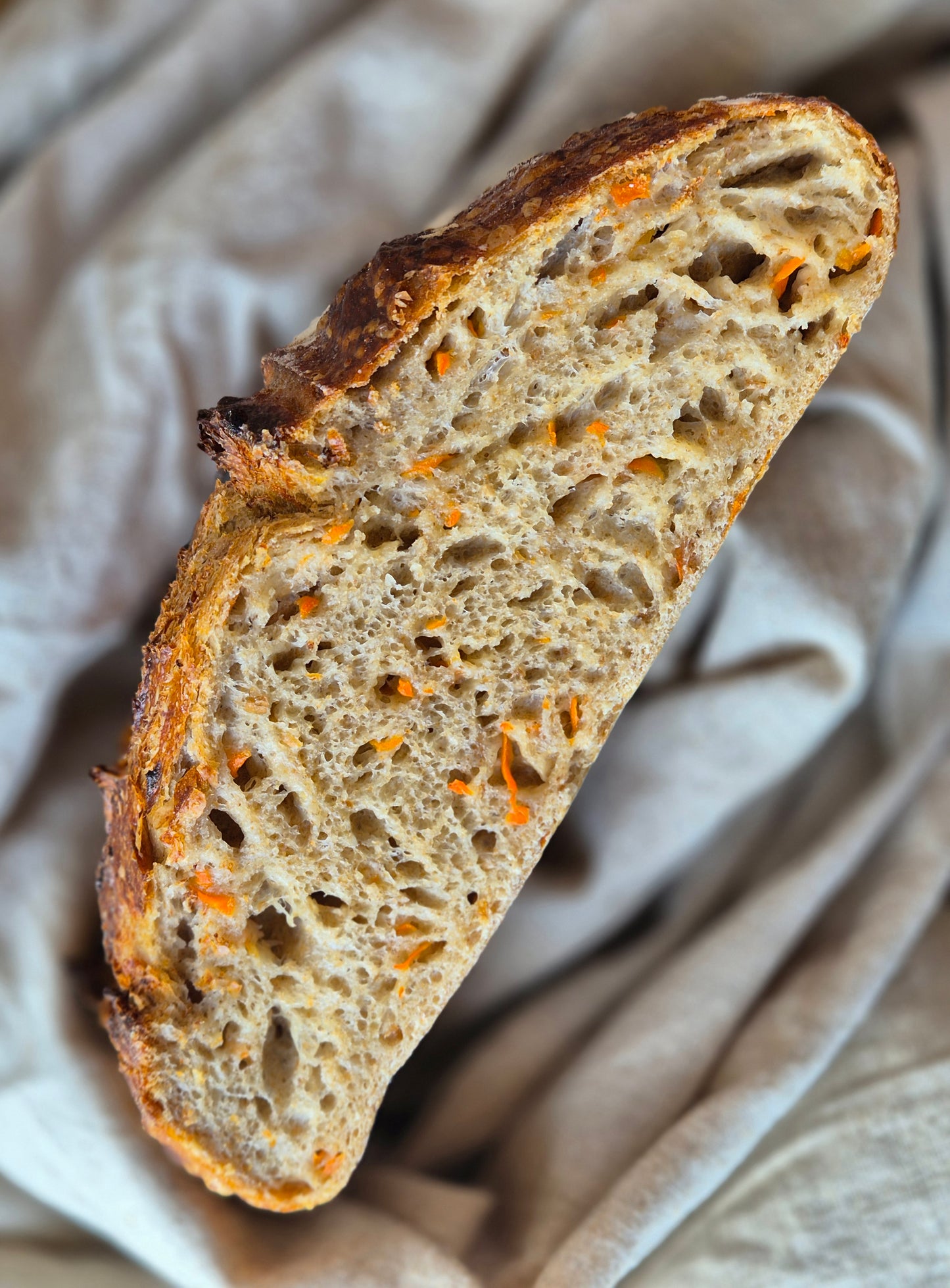 Gulrotbrød (surdeig) 850g